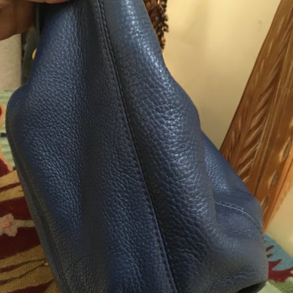 Authentic Michael Kors LG Ring Tote Navy Blue - Picture 10 of 16